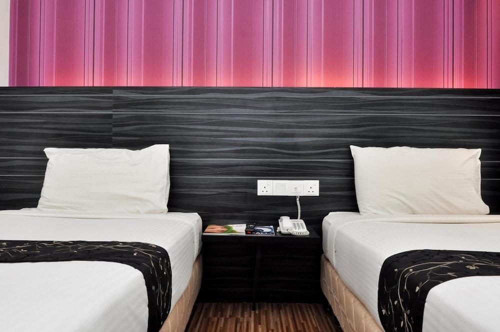 Signature Hotel Κουαντάν Εξωτερικό φωτογραφία