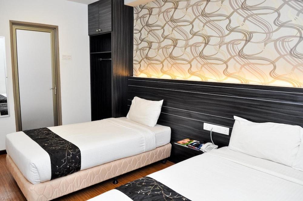 Signature Hotel Κουαντάν Εξωτερικό φωτογραφία