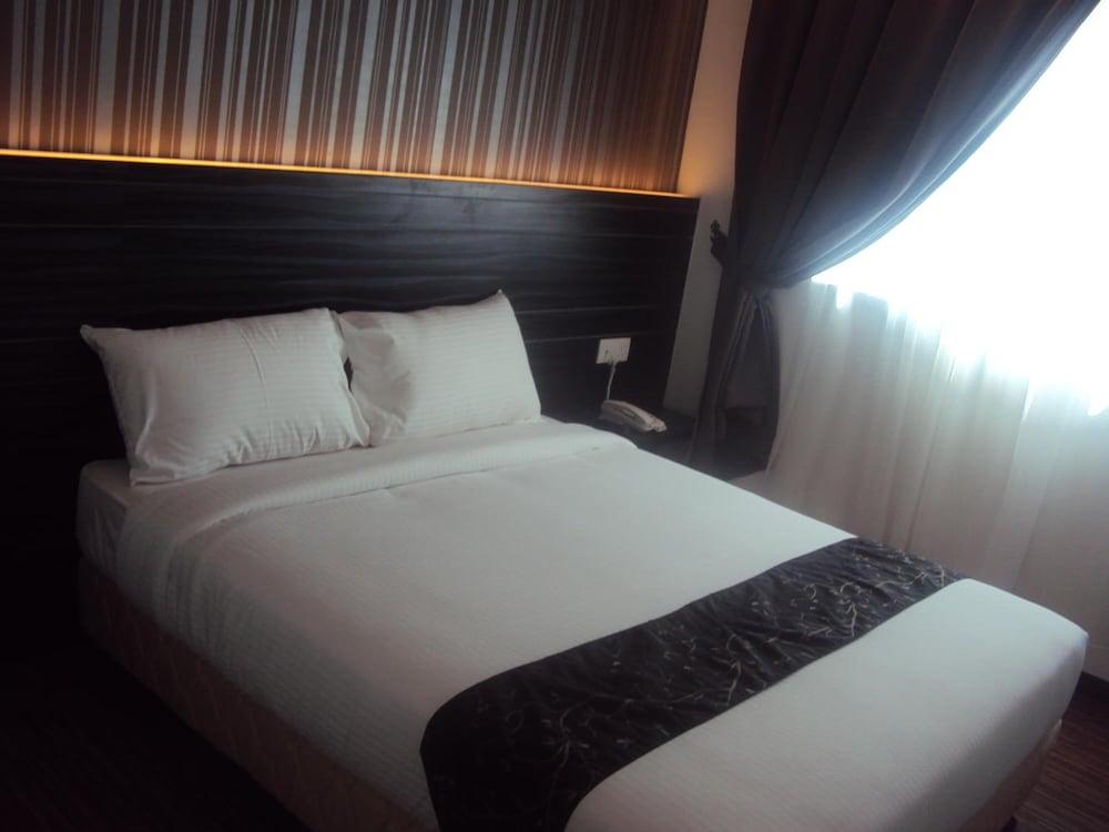 Signature Hotel Κουαντάν Εξωτερικό φωτογραφία