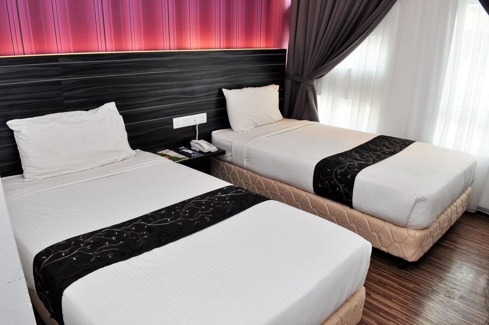 Signature Hotel Κουαντάν Εξωτερικό φωτογραφία